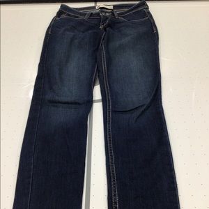 Demi curve blue jeans for woman